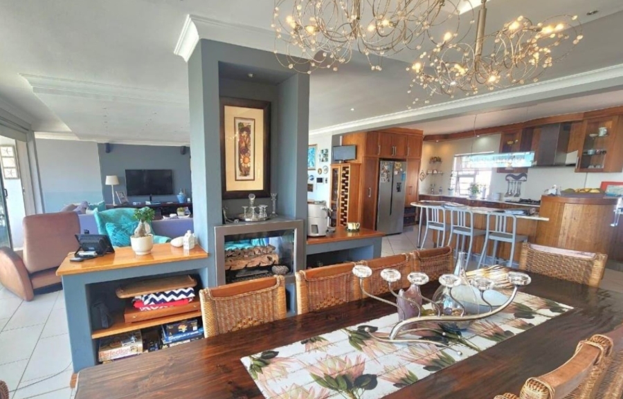 4 Bedroom Property for Sale in Jeffreys Bay Central Eastern Cape